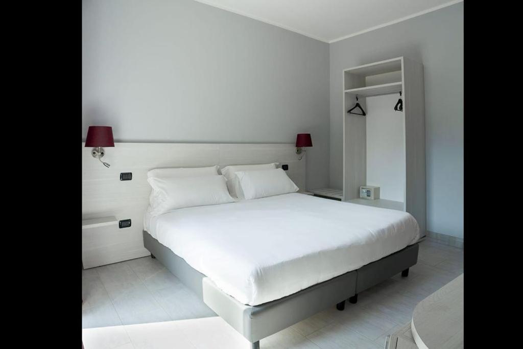 Hotel Pone Sesto San Giovanni Exteriör bild