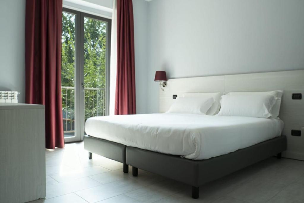 Hotel Pone Sesto San Giovanni Exteriör bild